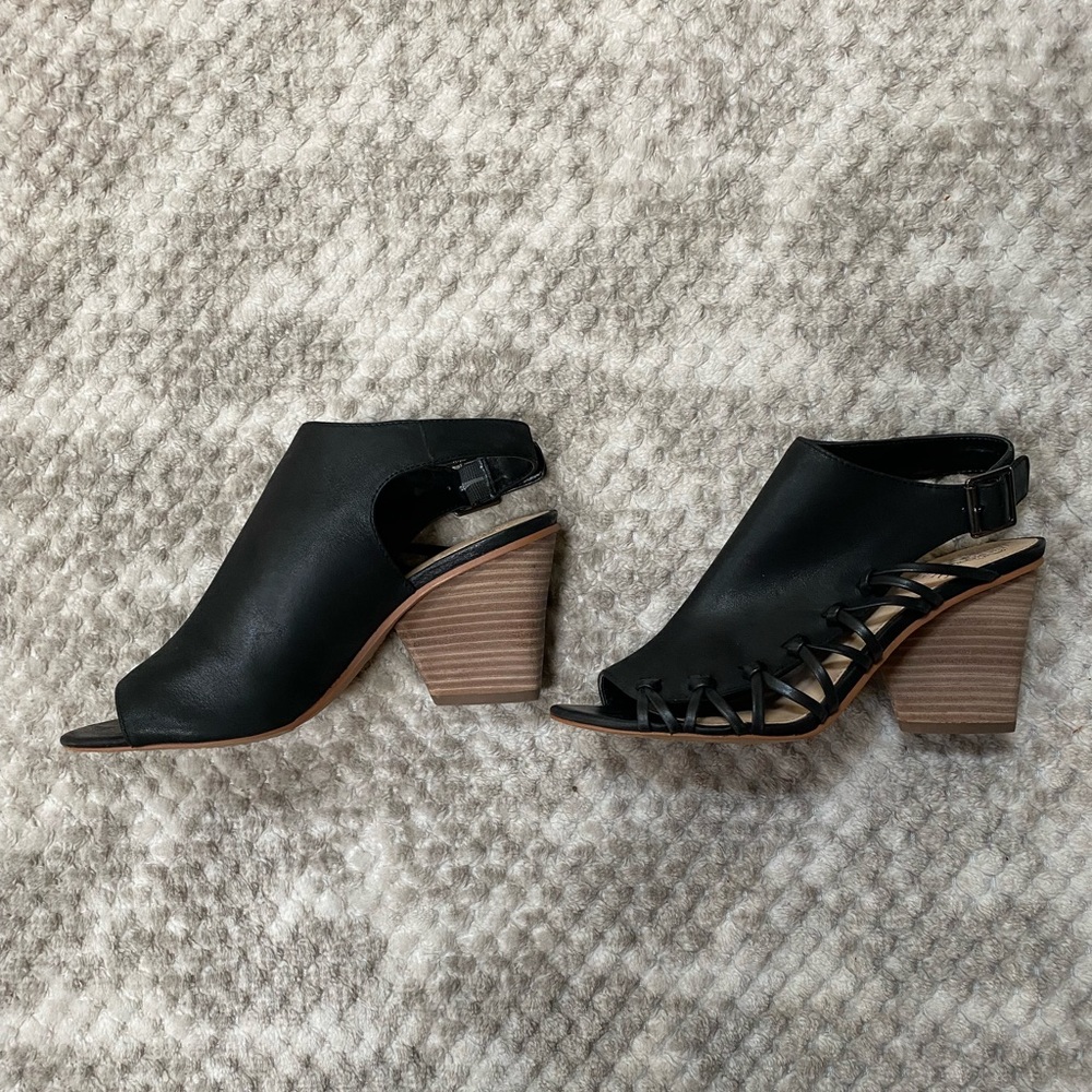 Vince Camuto Like New Condition~only worn 1 time. - Picture 8 of 9